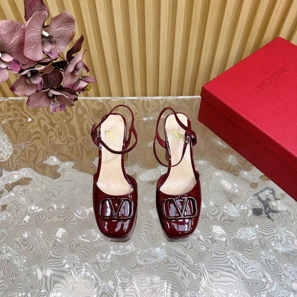 VT Signature 115mm Patent Leather Platform Pumps Red Calfskin 286477