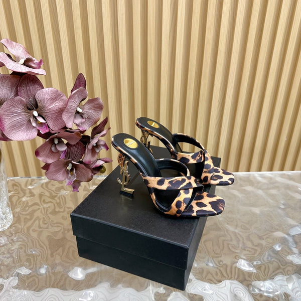 OPYUM 10 CM HIGH MULES IN LEOPARD PRINT SILK