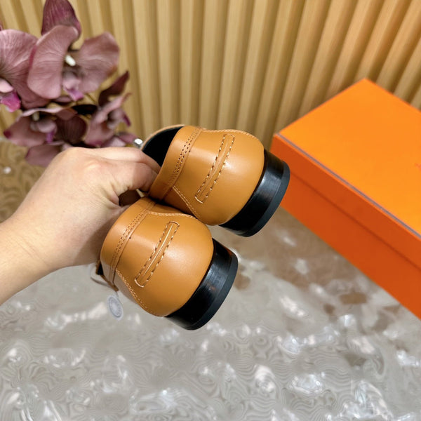 HM Royal Loafer In Tawny Cowhide 102302