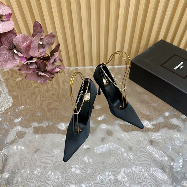 RÉGINE PUMPS IN BLACK SATIN GOLD CHAIN