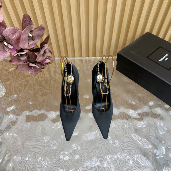 RÉGINE PUMPS IN BLACK SATIN GOLD CHAIN