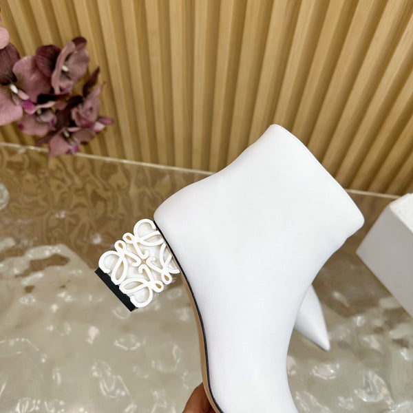 Loewe Anagram Ankle Boots 60mm White Cowhide 437034