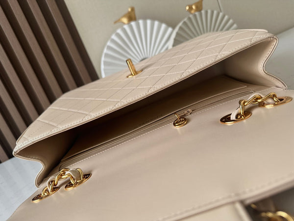 CC 2025 Flap Bag 30cm Apricot Gold Lambskin 298106