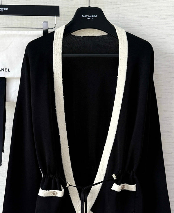 CC 25 Cardigan col V Noir Laine
