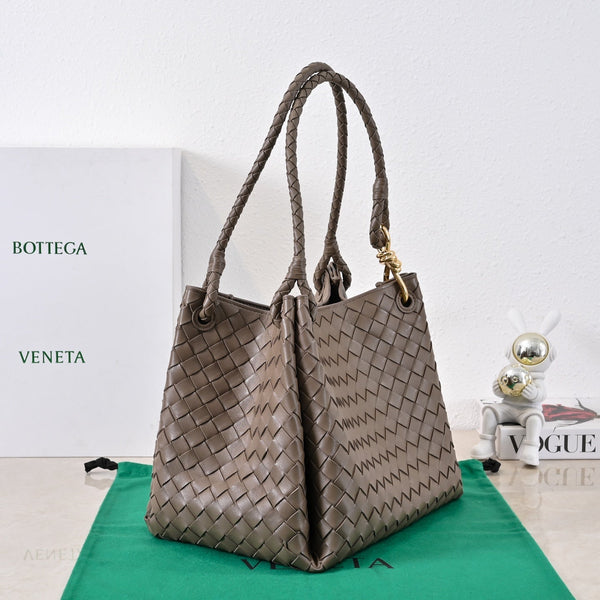 BV 26s Parachute Bag Coffee Intrecciato Leather 291413