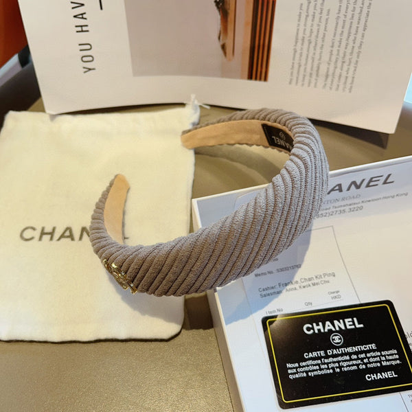 SERRE-TÊTE EN TISSU MARRON KAKI AVEC LOGO DORÉ 414435