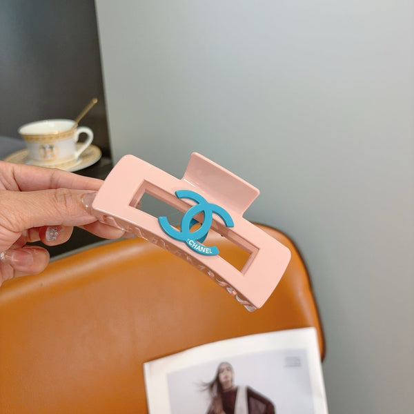 CC 26s Claw Hair Clip 210136
