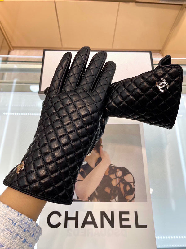 GLOVES IN BLACK LAMBSKIN 463832