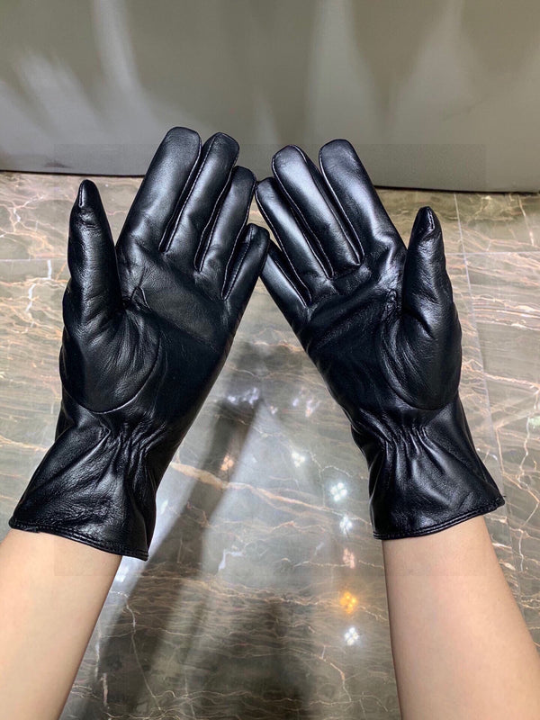 LV GLOVES IN BLACK LAMBSKIN 463843