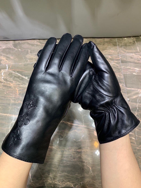 LV GLOVES IN BLACK LAMBSKIN 463843