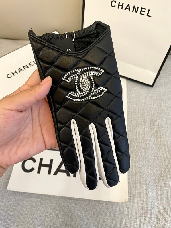 CC GLOVES IN BLACK MIX WHITE SHEEPSKIN 463850