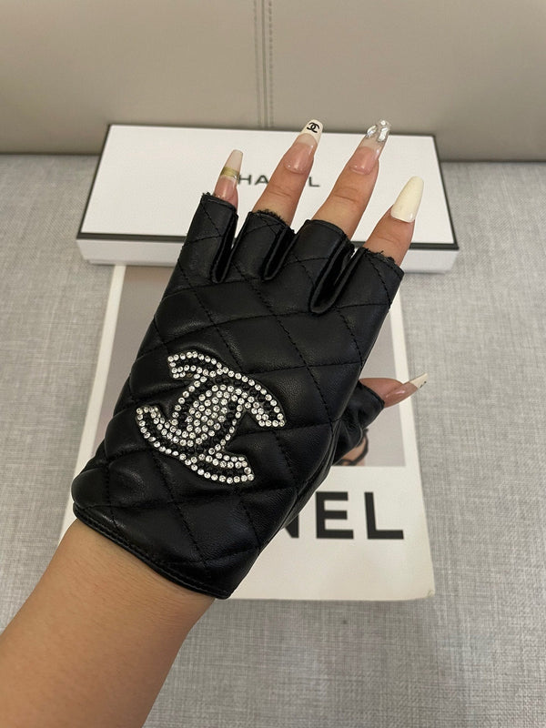 FIGERLESS GLOVES IN BLACK SHEEPSKIN 463851