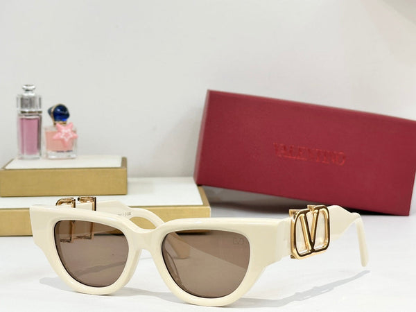 Valentino Sunglasses 679499