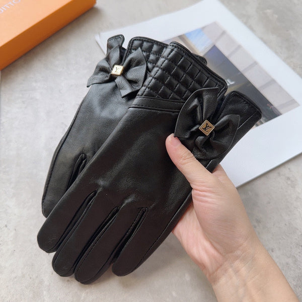 GLOVES IN BLACK LAMBSKIN 120197