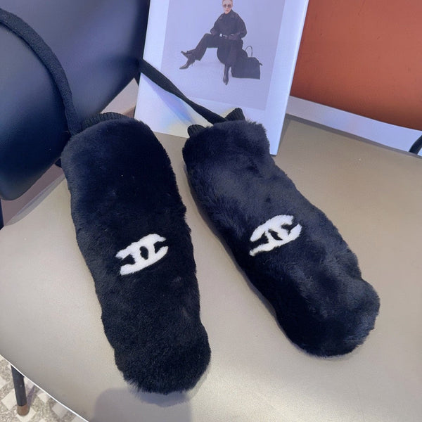 GLOVES IN BLACK RABBIT FUR AND LAMBSKIN 456405