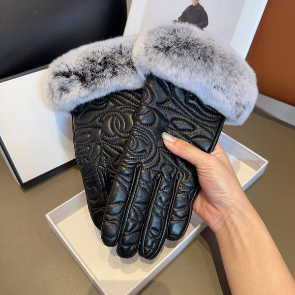 GLOVES IN BLACK EMBOSSED LAMBSKIN WITH RABBIT FUR 462323