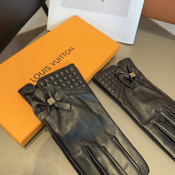 LV GLOVES IN BLACK LAMBSKIN 465812