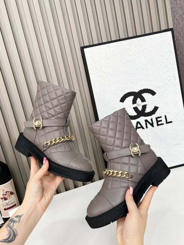 CC 26s Quilted Chain Boots Grey Calfskin 924502