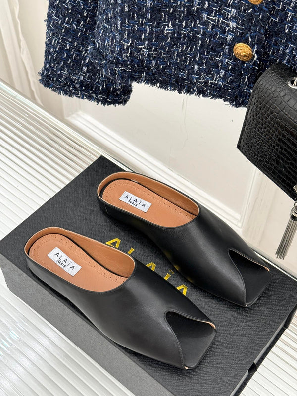 Alaia Slipper Black Calfskin 293191