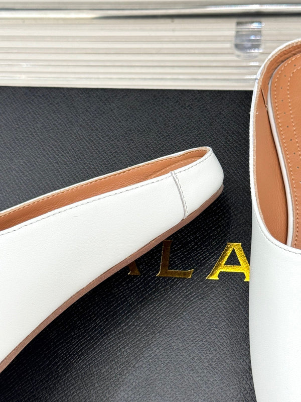 Alaia Slipper White Calfskin 293193
