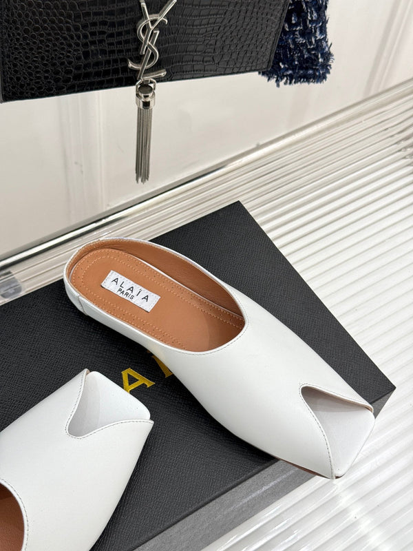 Alaia Slipper White Calfskin 293193