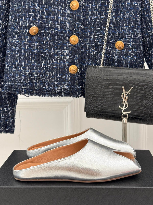 Alaia Slipper Silver Calfskin 293195