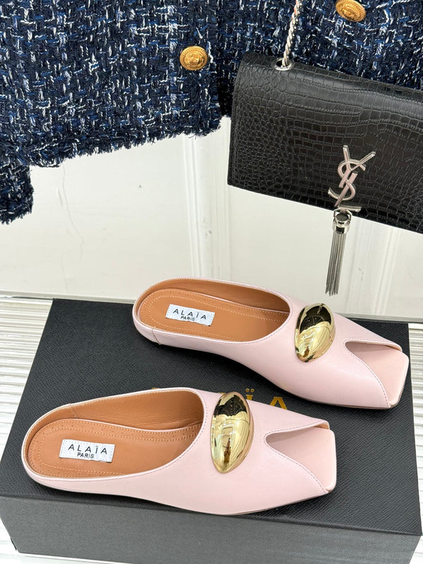 Alaia Slipper With Gold Hardware Pink Calfskin 293199