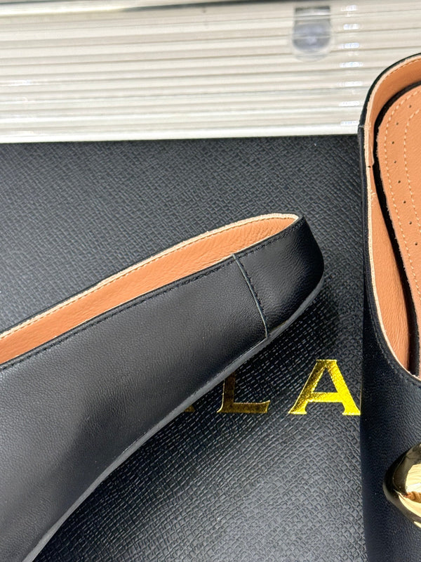 Alaia Slipper With Gold Hardware Black Calfskin 293201