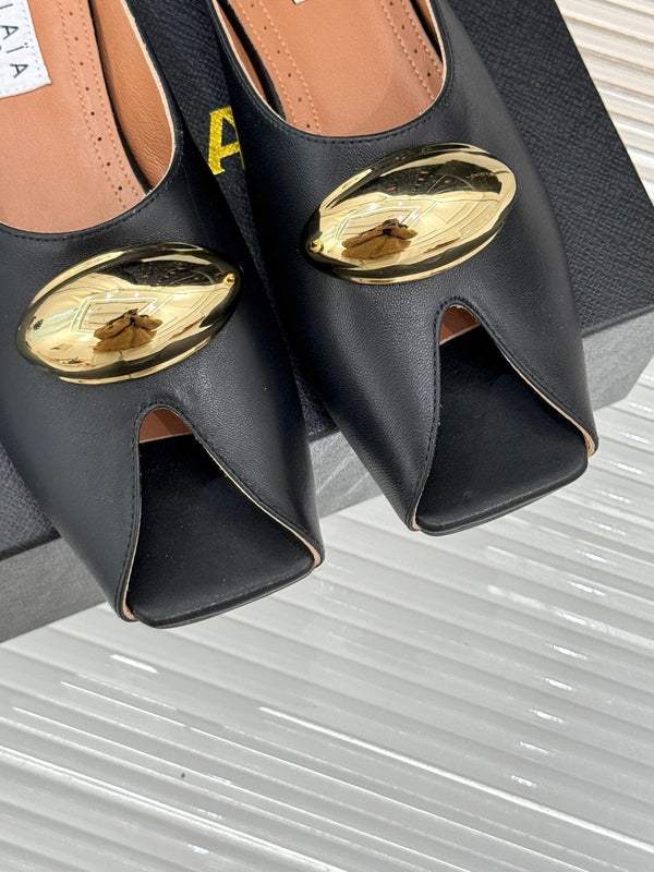 Alaia Slipper With Gold Hardware Black Calfskin 293201