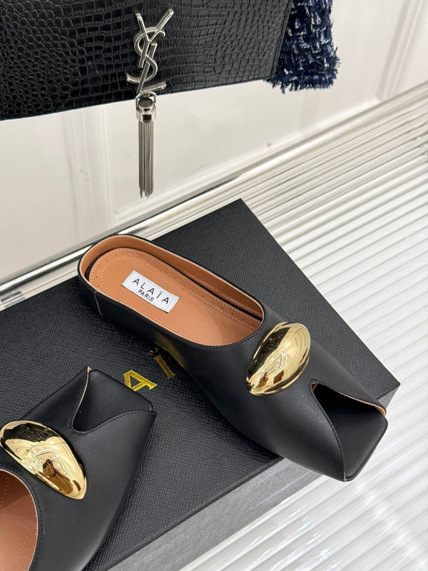 Alaia Slipper With Gold Hardware Black Calfskin 293201