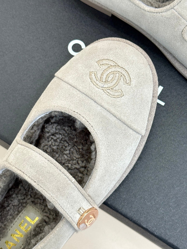 CC 25A Mary Janes Grey Suede And Lambswool 404663