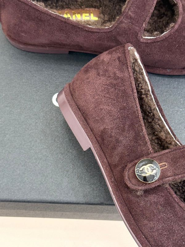CC 25A Mary Janes Chocolate Suede And Lambswool 404665