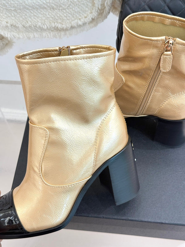 CC Classic Short Boots Block Heel 90mm Gold Metalic Calfskin 465388