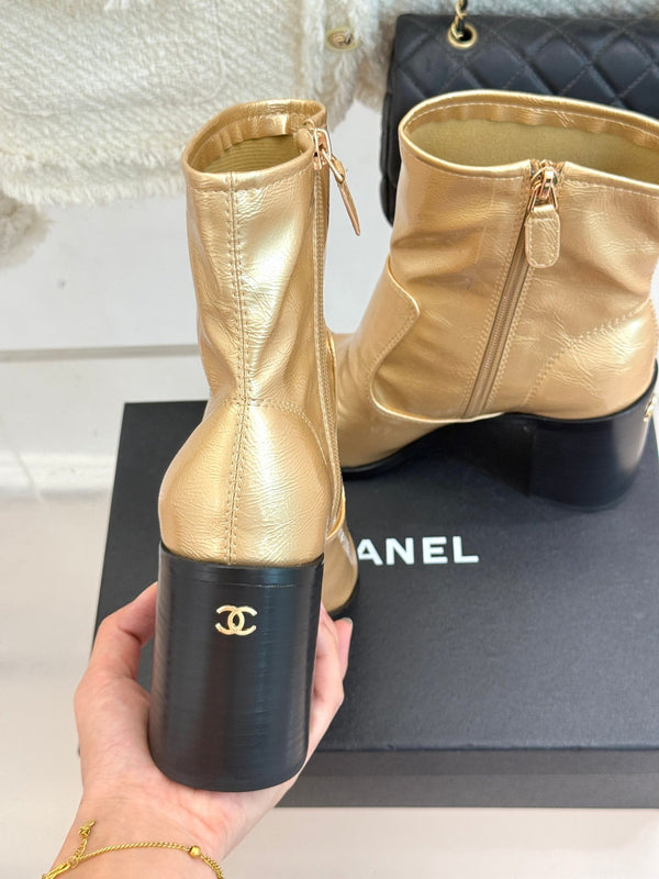 CC Classic Short Boots Block Heel 90mm Gold Metalic Calfskin 465388