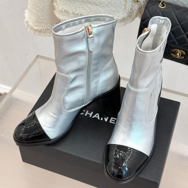 CC Classic Short Boots Block Heel 90mm Sliver Metalic Calfskin 465389