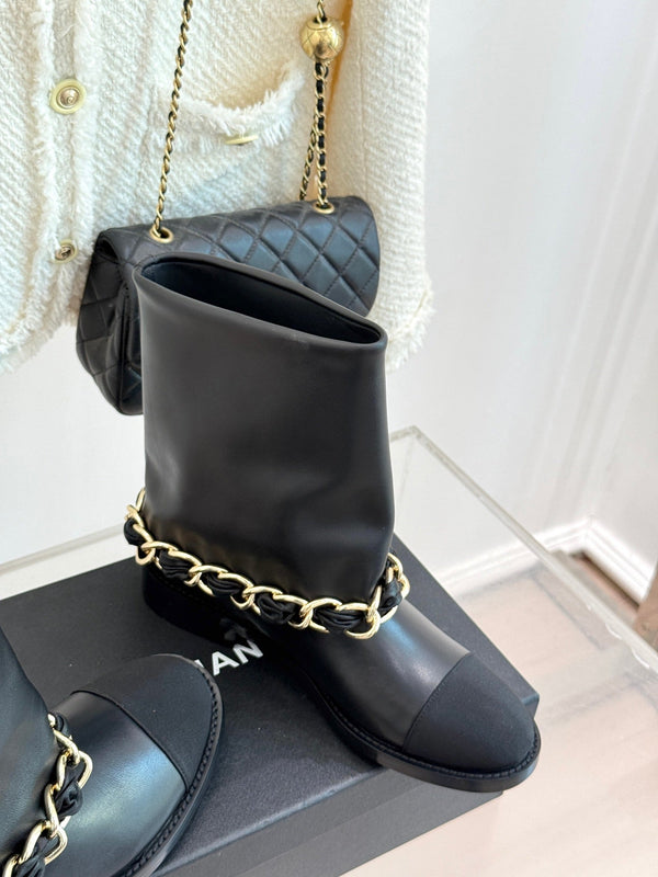 Chanel 25 Large Chain Flat-solved Boot Black Lambskin 465422