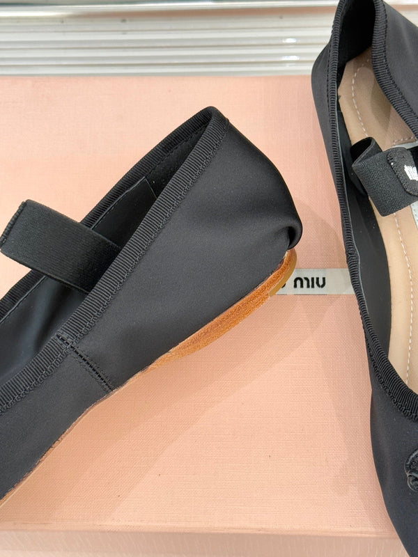 Miu Classic Bow Letter Ballet Satin Noir