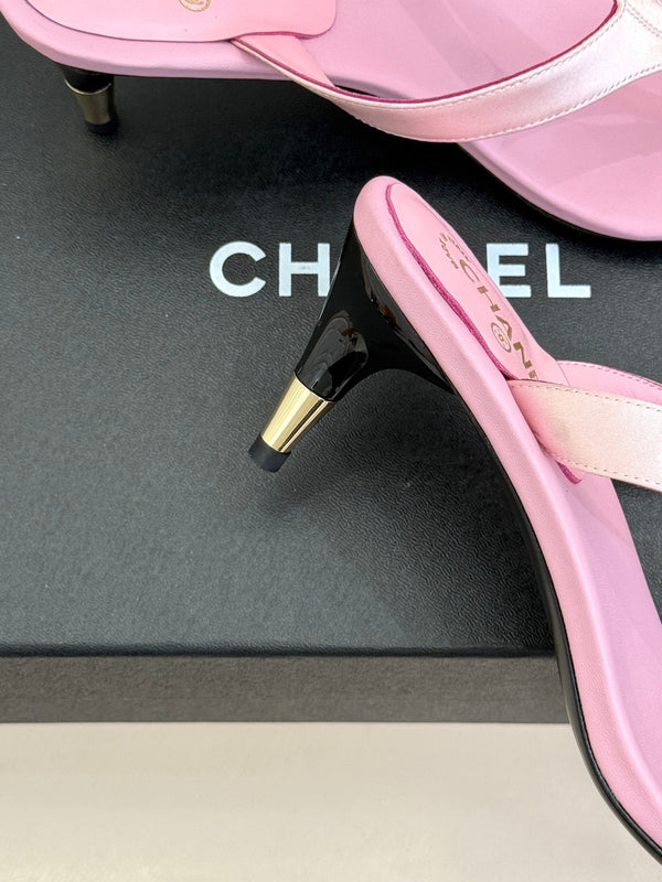 CC 2026 Thong Sandal 5.5cm Pink Satin 825790