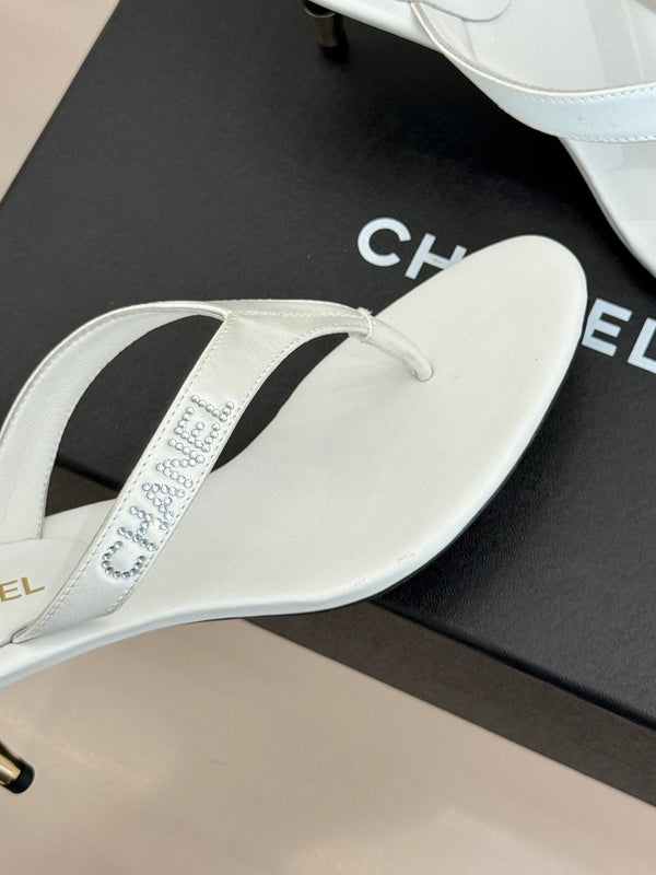 CC 2026 Thong Sandal 5.5cm White Satin 825793