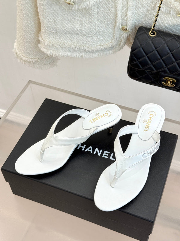 CC 2026 Thong Sandal 5.5cm White Satin 825793