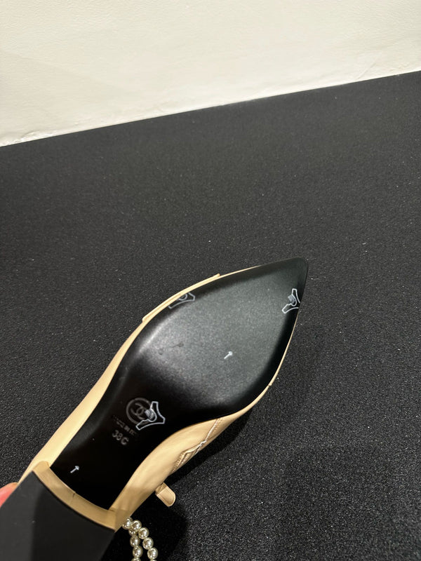 CC Pointed Toe High Heels Beige Bow Tie Cowhide