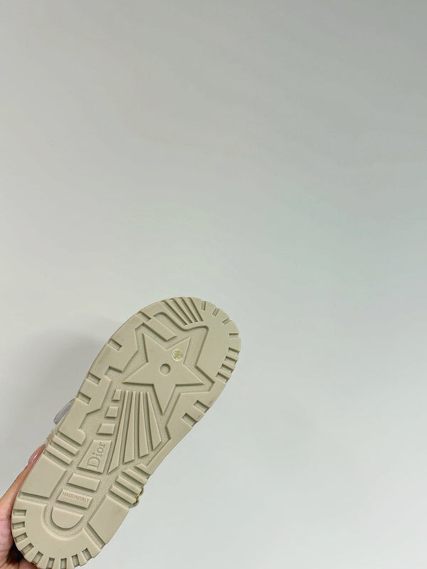 Dioract Sandal In Light Grey Suede And Wool Fleece Lining 109873