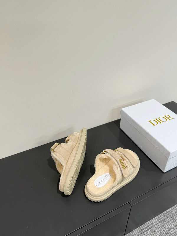 Dioract Slide In Light Grey Suede And Wool Fleece Lining 109879