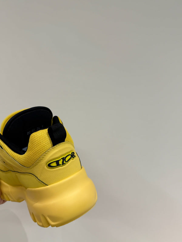 CD Sneaker In Yellow Calfskin And Mesh Fabric 109254