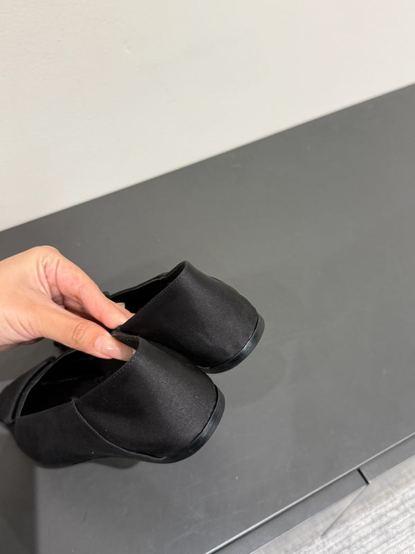 POPPY BALLET FLATS IN BLACK SILK