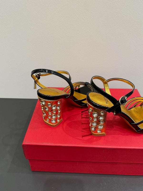 VT 25 Jewel Sandals Black Cowhide 337920