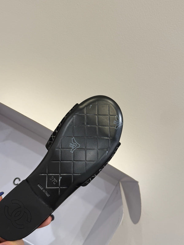 CC 25ss Chain Flat Slippers Black Cowhide & Sheepskin 417565