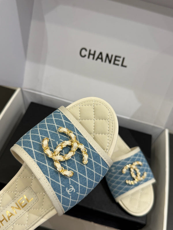 CC 25ss Chain Flat Slippers Blue White Cowhide & Sheepskin 417566