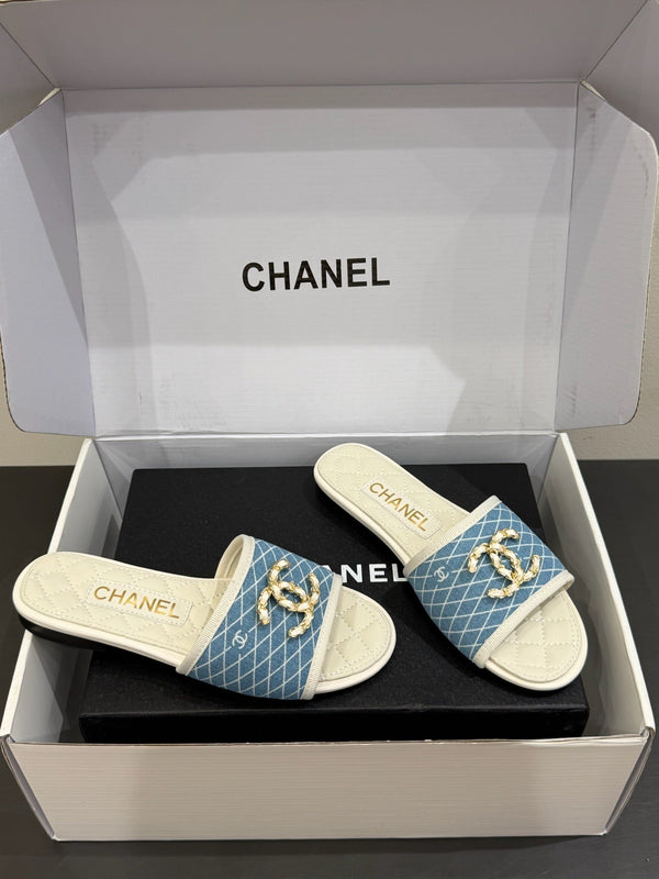 CC 25ss Chain Flat Slippers Blue White Cowhide & Sheepskin 417566