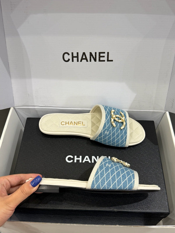 CC 25ss Chain Flat Slippers Blue White Cowhide & Sheepskin 417566